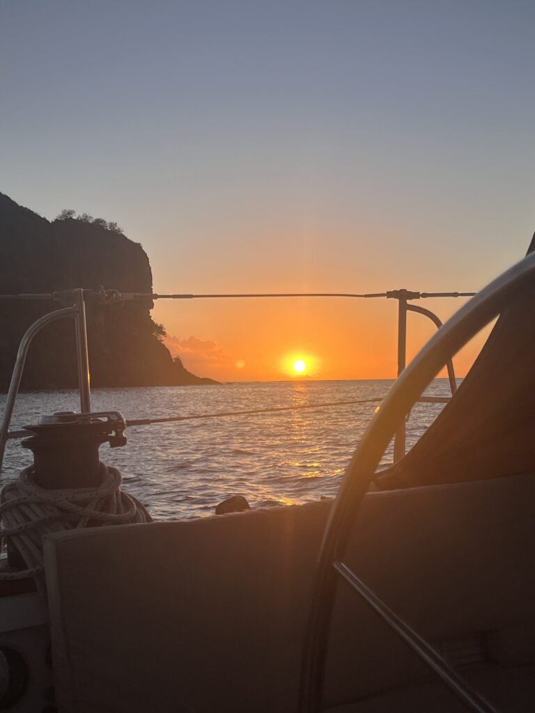 Sonnenuntergang auf unserem Segelboot Lola